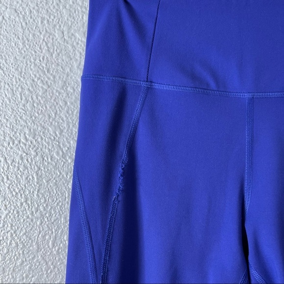 Girlfriend Collective- Cropped High Waist Leggings in Pansy Purple- SM - Picture 4 of 9